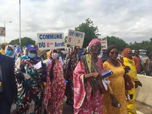 2BB94DEC 004D 4722 8F92 D3A78F0EDABF