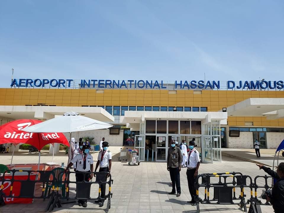 305E3093 A1B1 456B 808B 341EA7CF47FD