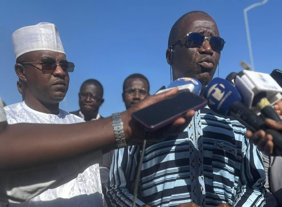 37A7EF73 2227 4CD9 99FE 5302C52E1595