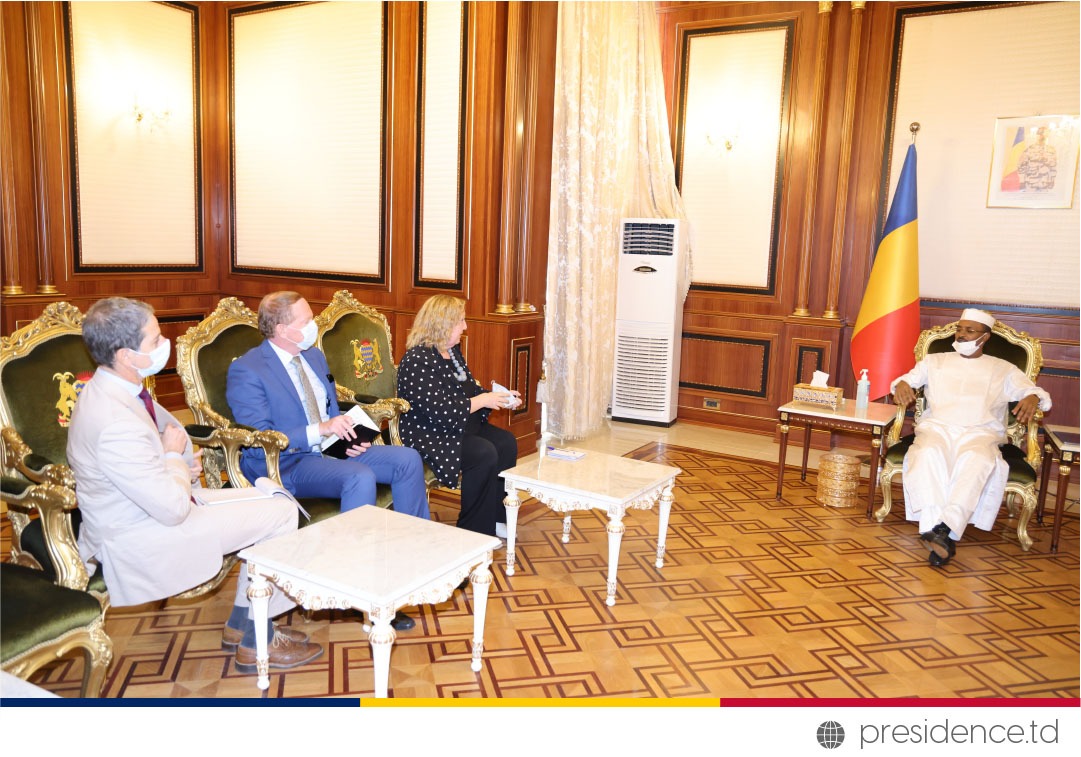 440D2384 372D 4E17 BB71 4B50AF31A123