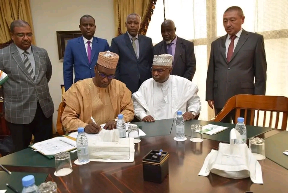 5C6C0578 AA4A 4147 85ED ED051C7AFC50