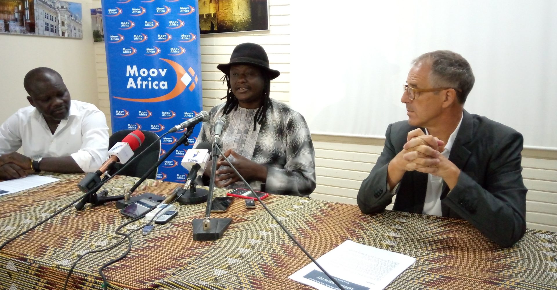 6A97ED4B 383A 4595 9B57 FCD4B94F03C2