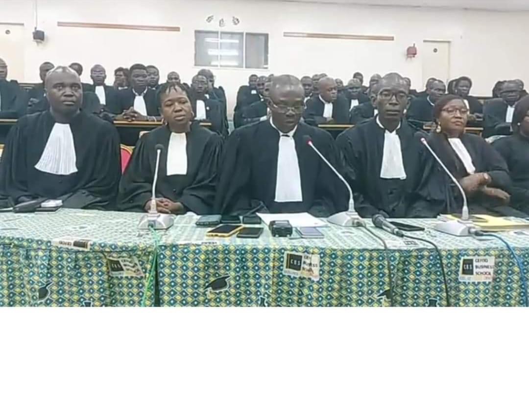 7322DDE9 BC19 48EF A7E2 13FC1682D239