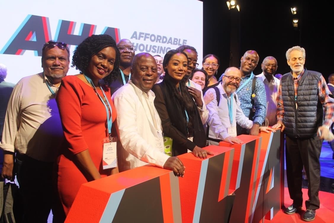 743AB9F1 F990 4C8D 8769 478E3B6B183D