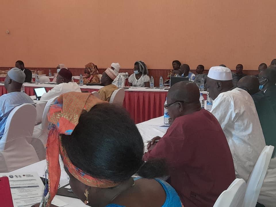 775AD6C7 8BF3 4A79 A7C9 FDDFB7400DD9