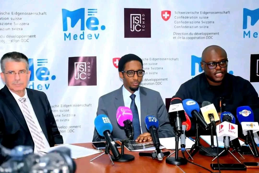 tchad-le-medev-et-la-cooperation-suisse-signent-une-convention-pour-la-creation-d-un-institut-de-journalisme