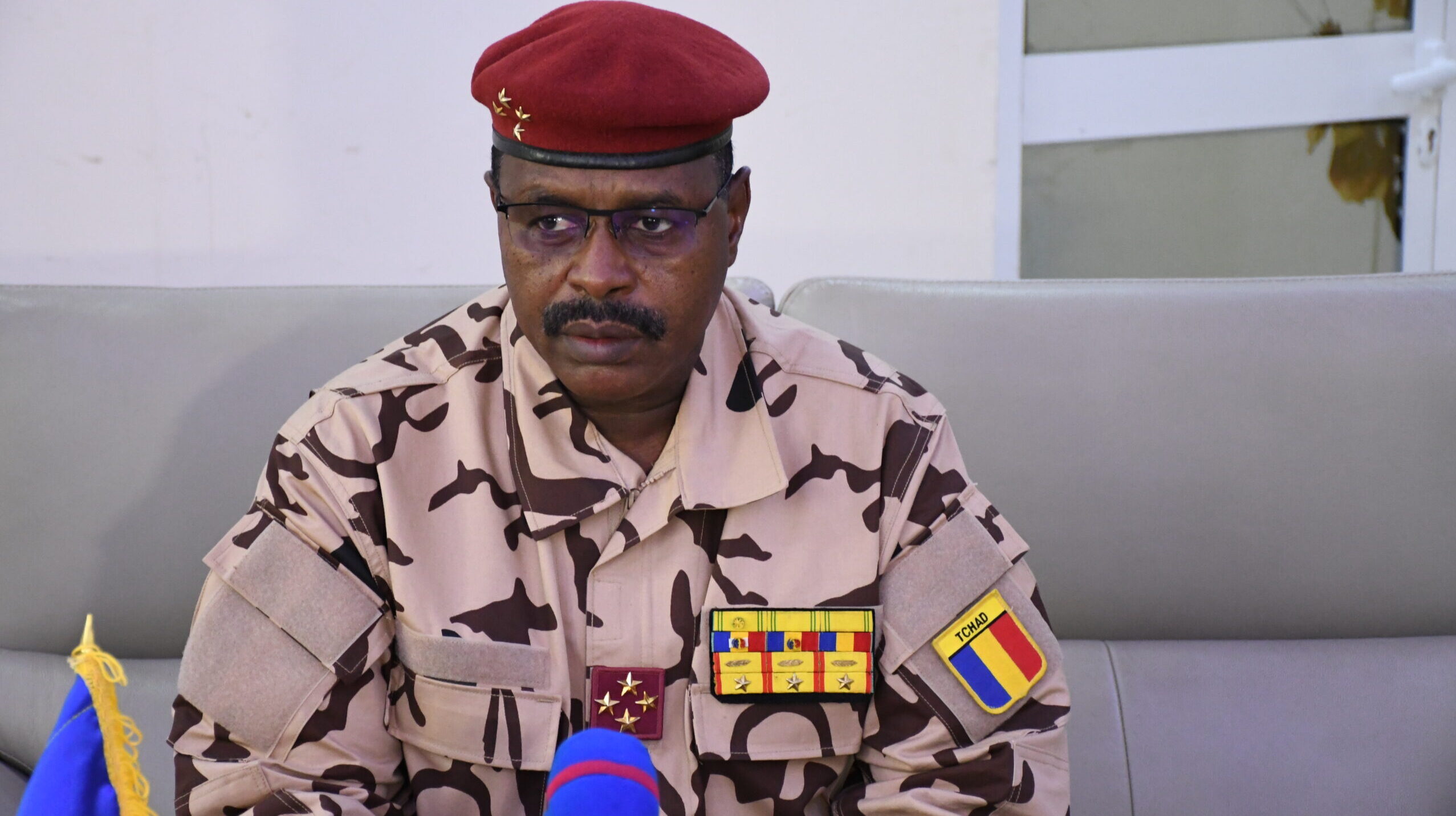 A76BA801 389C 4D42 8EE9 13194AA51878