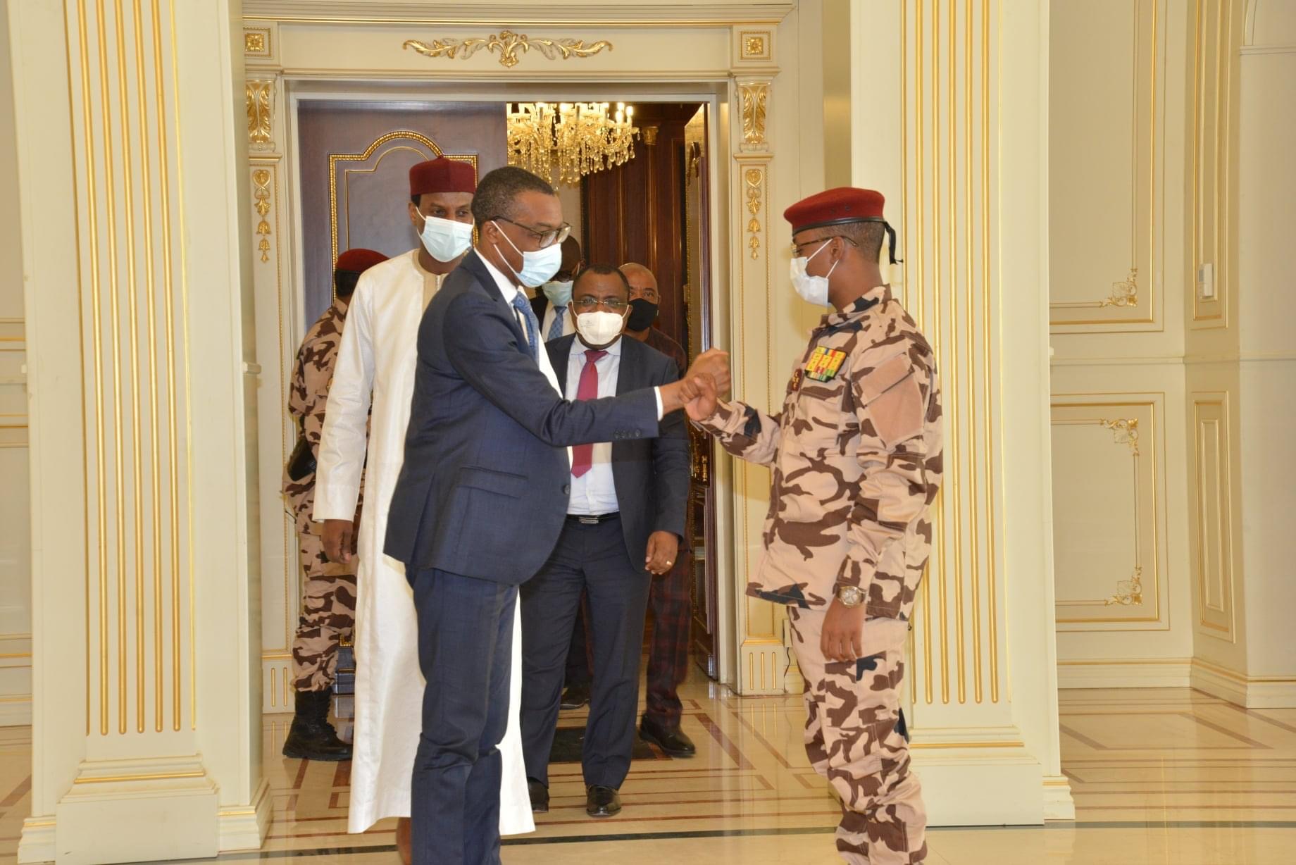 ABE889F2 781E 42B3 8C0C AF4B580A090D