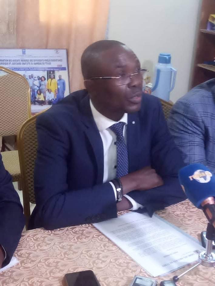 ADEFAF41 5BCB 47F5 BAF8 B63D5AE8F742