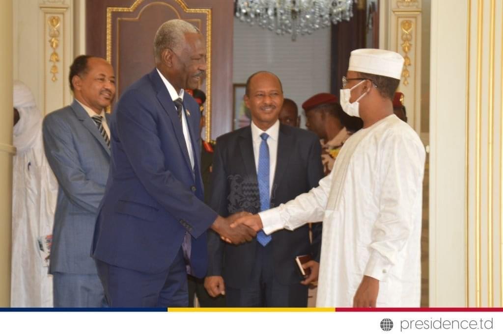 B052AF2F AFE2 44AE 8C6C D5FD29D8CA64