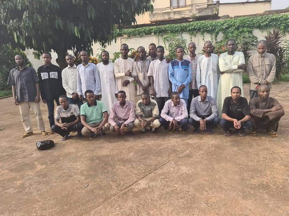 B412F674 005B 4EB7 AEBC 7B2CAE3DFD74