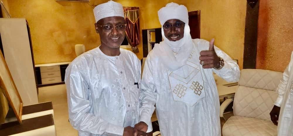 C164864A 98C6 460B B399 3C2C30B30216