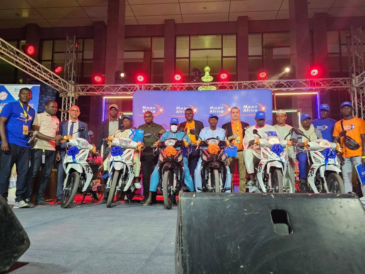 DCD46E3C B438 4355 8BE2 2BD35C1CF183