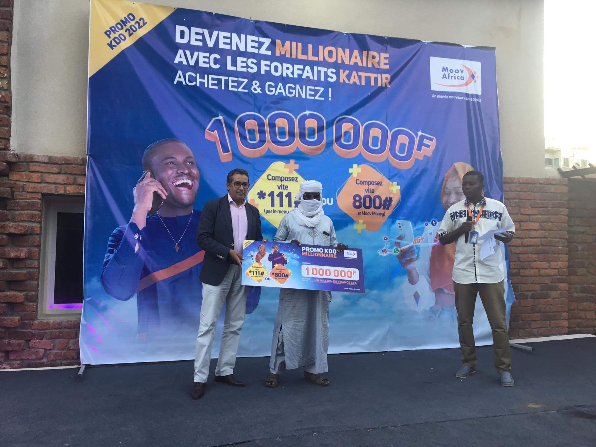 DE8D8C2B BFB6 4BDC 8454 83D60D5D727D