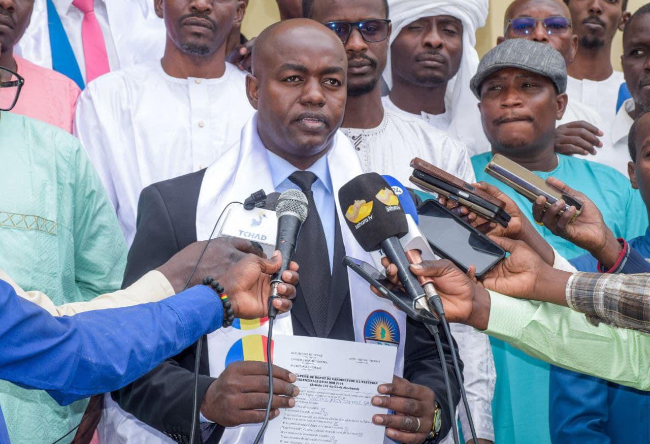 E064C2B6 924D 4936 AE40 0E260AD17C41