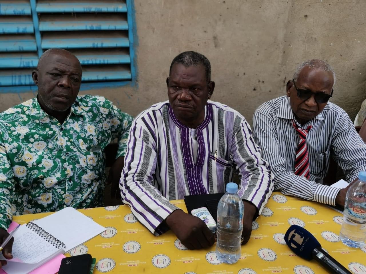 E33CAABE 7AFD 48AC B5EB 66DD4A351767